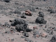 Gebiet an südlicher Basis des Neuen Südostkraters erinnert an den Mars