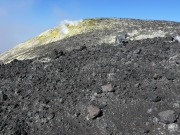 Blick über die obere östliche Flanke des Zentralkraterkegels nach Westen
