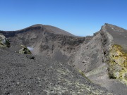Blick auf den inneren östlichen Kraterrand des Nordostkraters