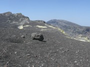 Blick aus südwestlicher Richtung auf den südlichen Kraterrand des Nordostkraters