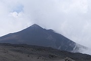 Blick vom Gebiet &ouml;stlich des Monte Barbagallo auf Ostflanke des S&uuml;dostkraters