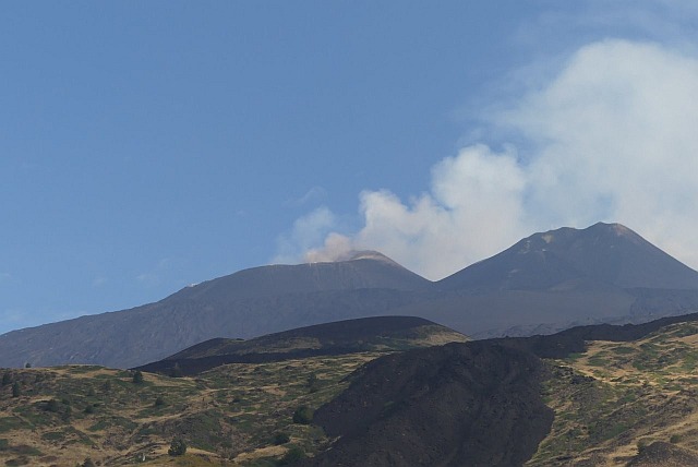 Ascheemission aus Bocca Nuova