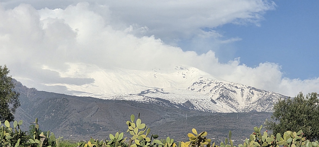 Blick von Südosten auf das Valle del Bove
